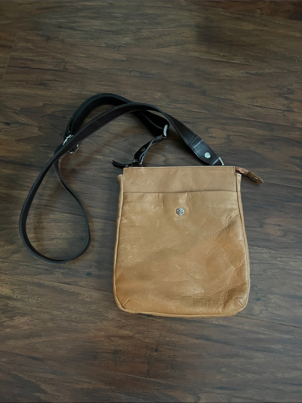 Valentina Tan Leather Messenger Crossbody with Contrast Black Strap
